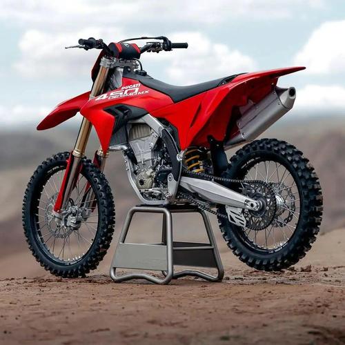 杜卡迪驶入泥泞新纪元 Desmo450 MX开启意大利品牌的越野首秀